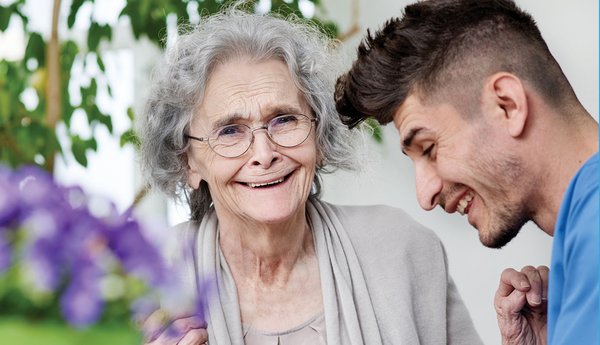 Ein Pflegefall kommt plötzlich und unverhofft - der Pflegelotse kann erster Wegweiser und Ansprechpartner sein Ein Pflegefall kommt plötzlich und unverhofft - der Pflegelotse kann erster Wegweiser und Ansprechpartner sein